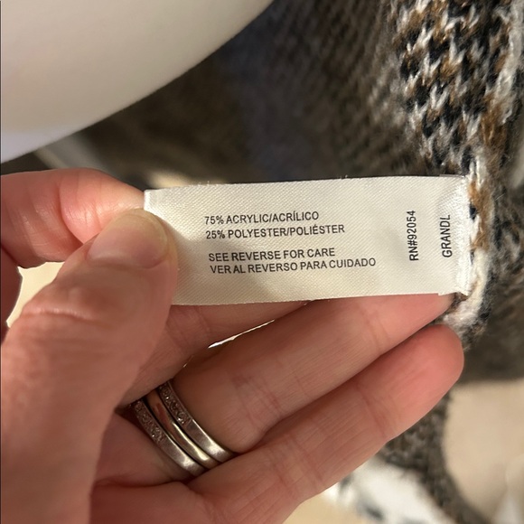 White Gray beige neutral Plaid Women's sweater Coat - Picture 8 of 11